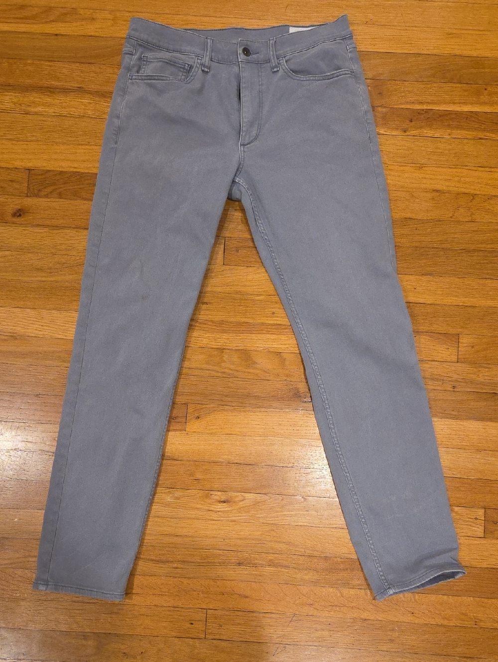 rag & bone Men's Slim RB2 Denim Jeans in Dusty Gray Color (31/32)
